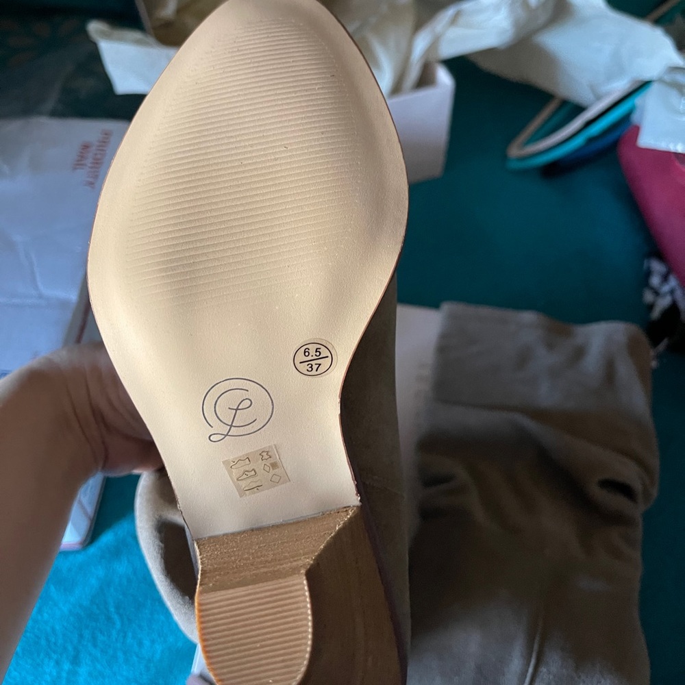 Brand new Chinese laundry boots with cone heel